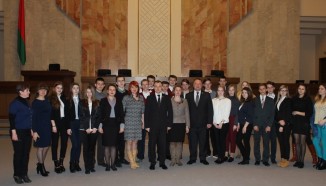 Лидский молодежный парламент побывал в Парламенте Страны